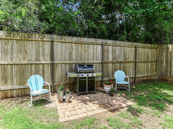 6109 York Bridge CIR, Austin TX 78749