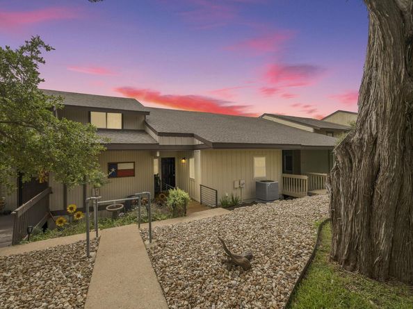 305 Venture BLVD S, Lago Vista TX 78645