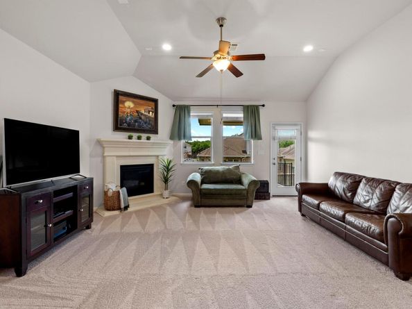 2204 Granite Hill DR, Leander TX 78641