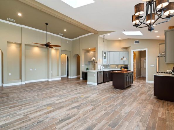 20000 Columbus LN, Lago Vista TX 78645