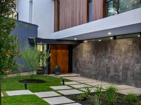 1001 Madrone RD, West Lake Hills TX 78746