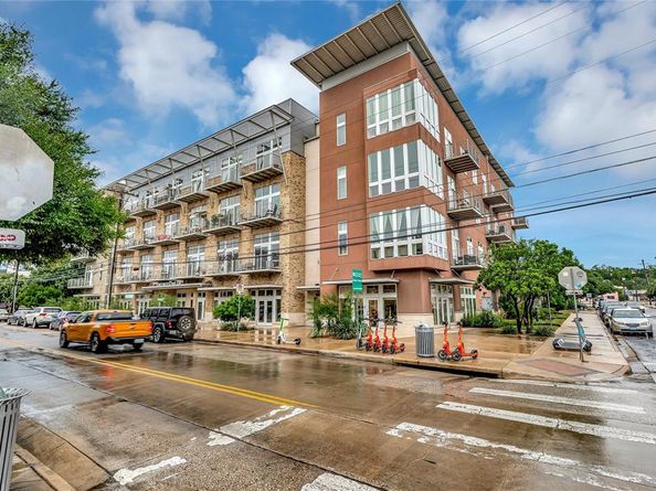 2124 E 6th ST 305, Austin TX 78702