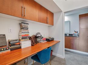 2124 E 6th ST 305, Austin TX 78702