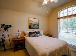 15825 Chatham Wood Dr, Austin TX 78717