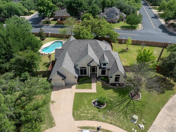 15825 Chatham Wood Dr, Austin TX 78717