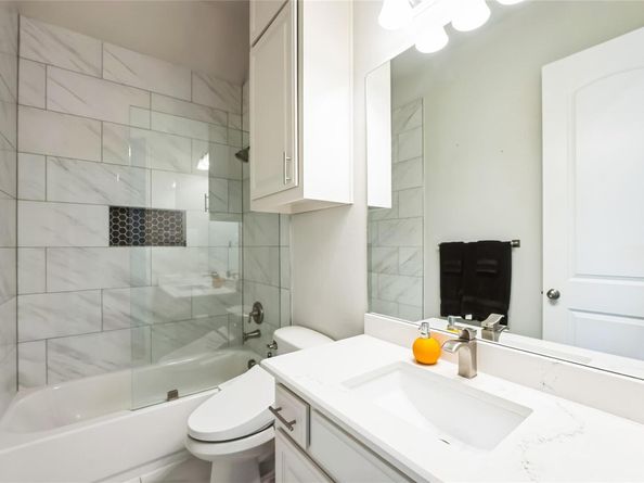 608 Amherst DR, Rockwall TX 75087