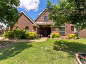 608 Amherst DR, Rockwall TX 75087