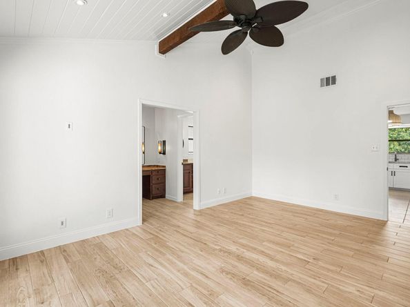 2404 Coral Ridge CIR, Austin TX 78747