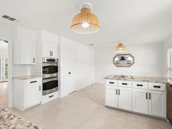 2404 Coral Ridge CIR, Austin TX 78747
