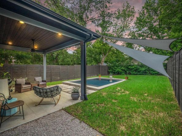 405 Hackberry LN B, Austin TX 78753