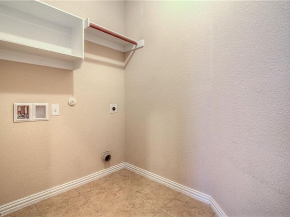 7702 Huddleston LN, Austin TX 78745