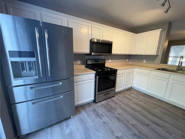 1007 Port Daniel DR, Leander TX 78641
