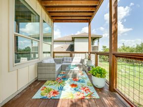 17517 Panorama DR, Dripping Springs TX 78620