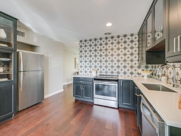 Undisclosed Address #1415642, Austin TX 78731