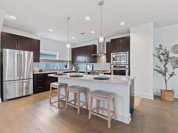 1205 Elm ST 5, Austin TX 78703