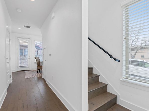1205 Elm ST 5, Austin TX 78703