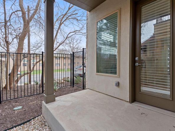 1205 Elm ST 5, Austin TX 78703