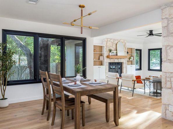 11103 Oak Knoll DR, Austin TX 78759