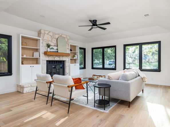11103 Oak Knoll DR, Austin TX 78759