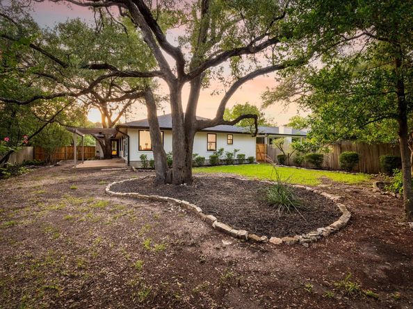 11103 Oak Knoll DR, Austin TX 78759