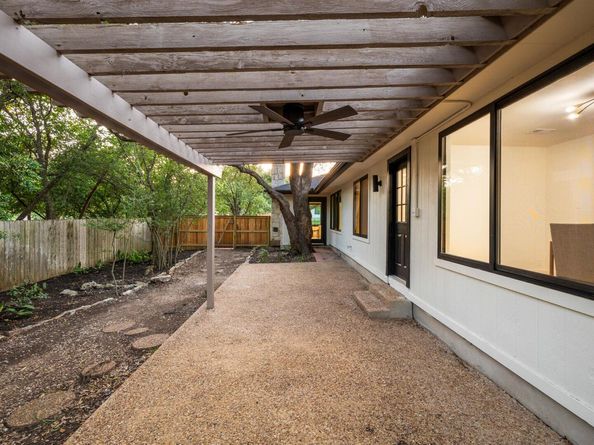 11103 Oak Knoll DR, Austin TX 78759