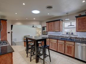 1902 E 18th ST, Georgetown TX 78626