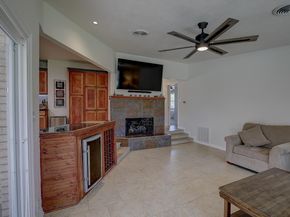 1902 E 18th ST, Georgetown TX 78626