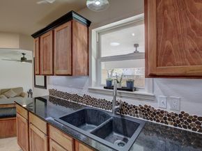 1902 E 18th ST, Georgetown TX 78626