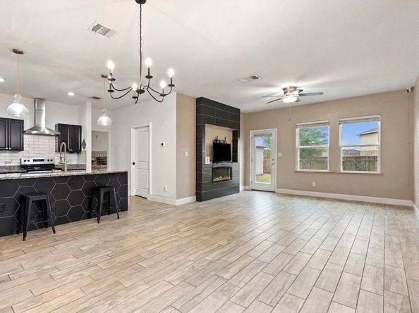 19009 Nathan Scott WAY, Manor TX 78653