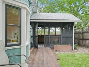 517 E 38th 1/2 ST, Austin TX 78751