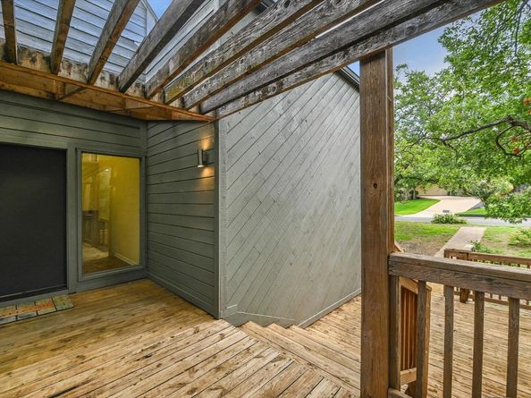 8804 Mountain Path CIR, Austin TX 78759