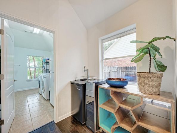 518 Victoria DR, Cedar Park TX 78613