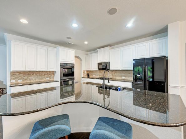 518 Victoria DR, Cedar Park TX 78613