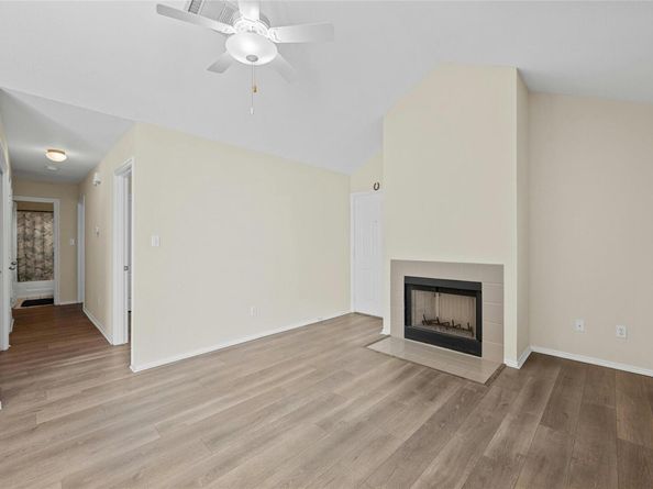 11901 Swearingen DR 103, Austin TX 78758