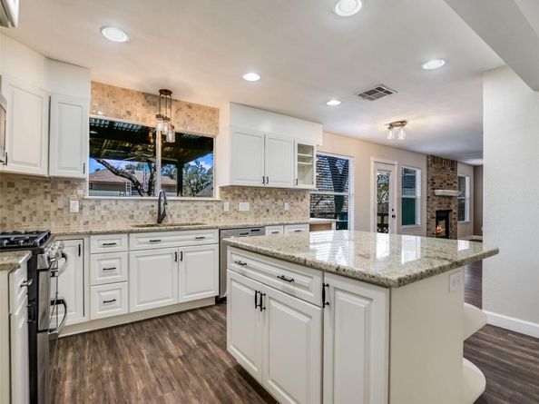 716 Shiny Rock DR, Austin TX 78748