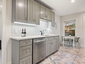 2702 Crest Ave 1, Austin TX 78702