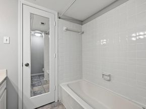1601 Faro DR 1404, Austin TX 78741