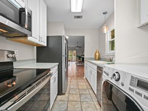 1601 Faro DR 1404, Austin TX 78741