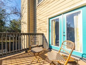 6700 Cooper LN 11, Austin TX 78745