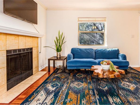 6700 Cooper LN 11, Austin TX 78745