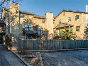 6700 Cooper LN 11, Austin TX 78745