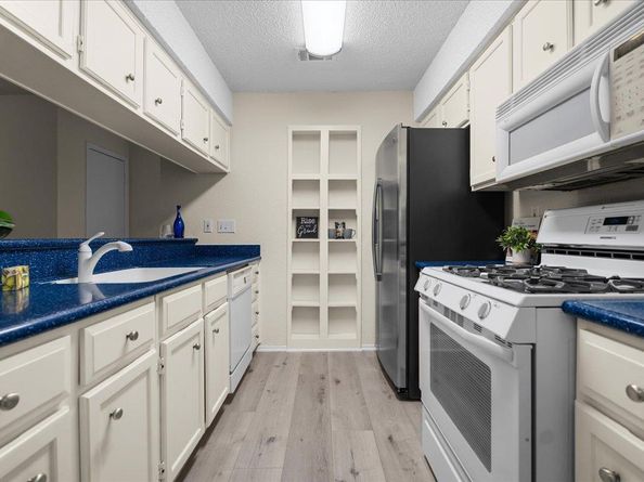 3839 Dry Creek DR 111, Austin TX 78731