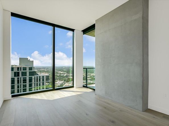 610 Davis ST 4903, Austin TX 78701