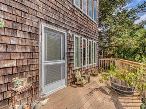 100 Carol Way, Aptos CA 95003