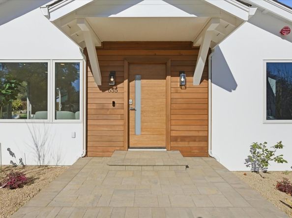 655 Washington Street, Los Altos CA 94022