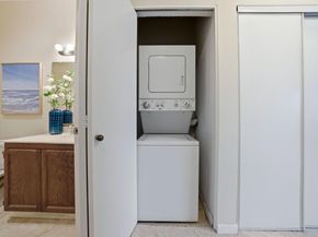 39931 Cedar Boulevard 305, Newark CA 94560