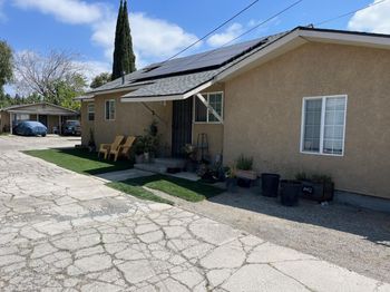 2138 E San Antonio Street
