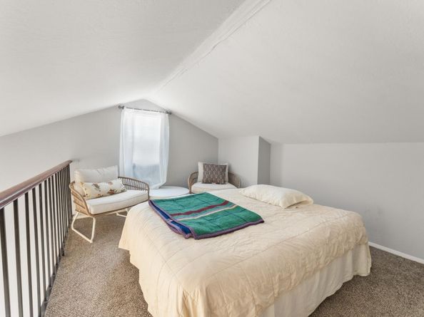 4 Athlone Way, Menlo Park CA 94025