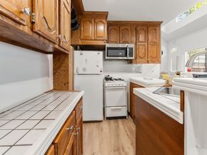 4 Athlone Way, Menlo Park CA 94025