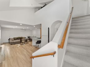 4 Athlone Way, Menlo Park CA 94025